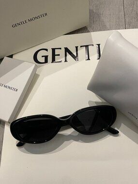 Authentic Maison Margiela x Gentle Monster MM206 Black Cat Eye Sunglasses | Full